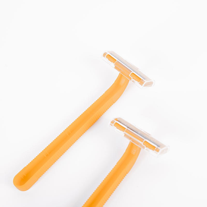 Ultra hladké pánské jednorázové holicí strojky pro ženy