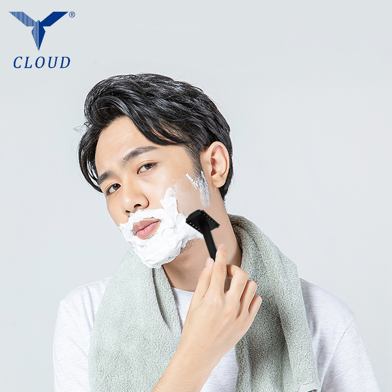 Cestovní přenosný holicí strojek se 74 čepelemi z plastu ve tvaru T